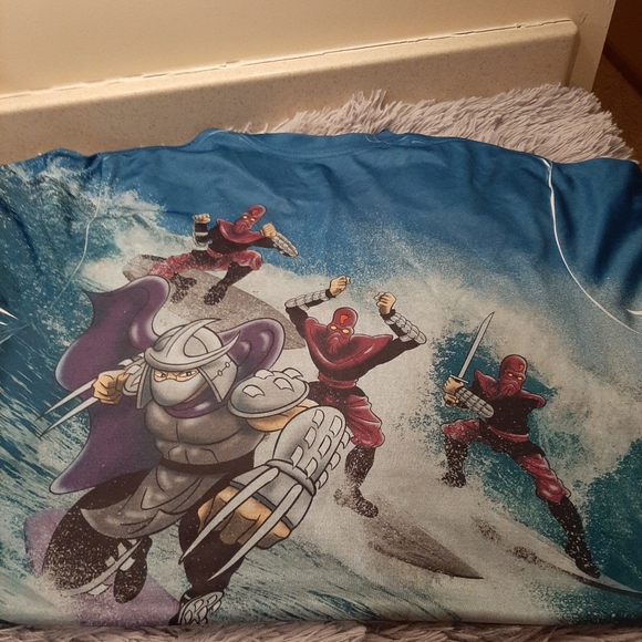 Teenage Mutant Ninja Turtle Shirt (Large) - Picture 4 of 10